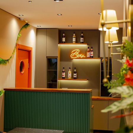 Fly Point Airport Hotel Arnavutkoy Esterno foto
