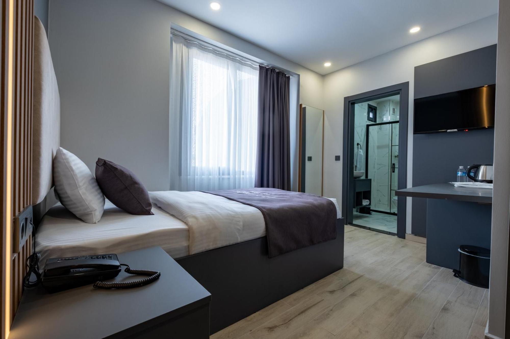 Fly Point Airport Hotel Arnavutkoy Esterno foto